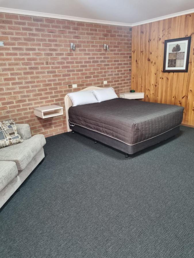 Country Roads Motor Inn Наракорт Екстериор снимка