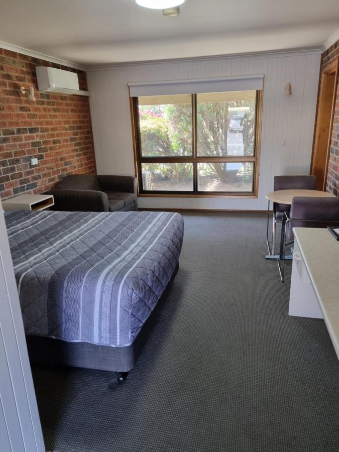 Country Roads Motor Inn Наракорт Екстериор снимка