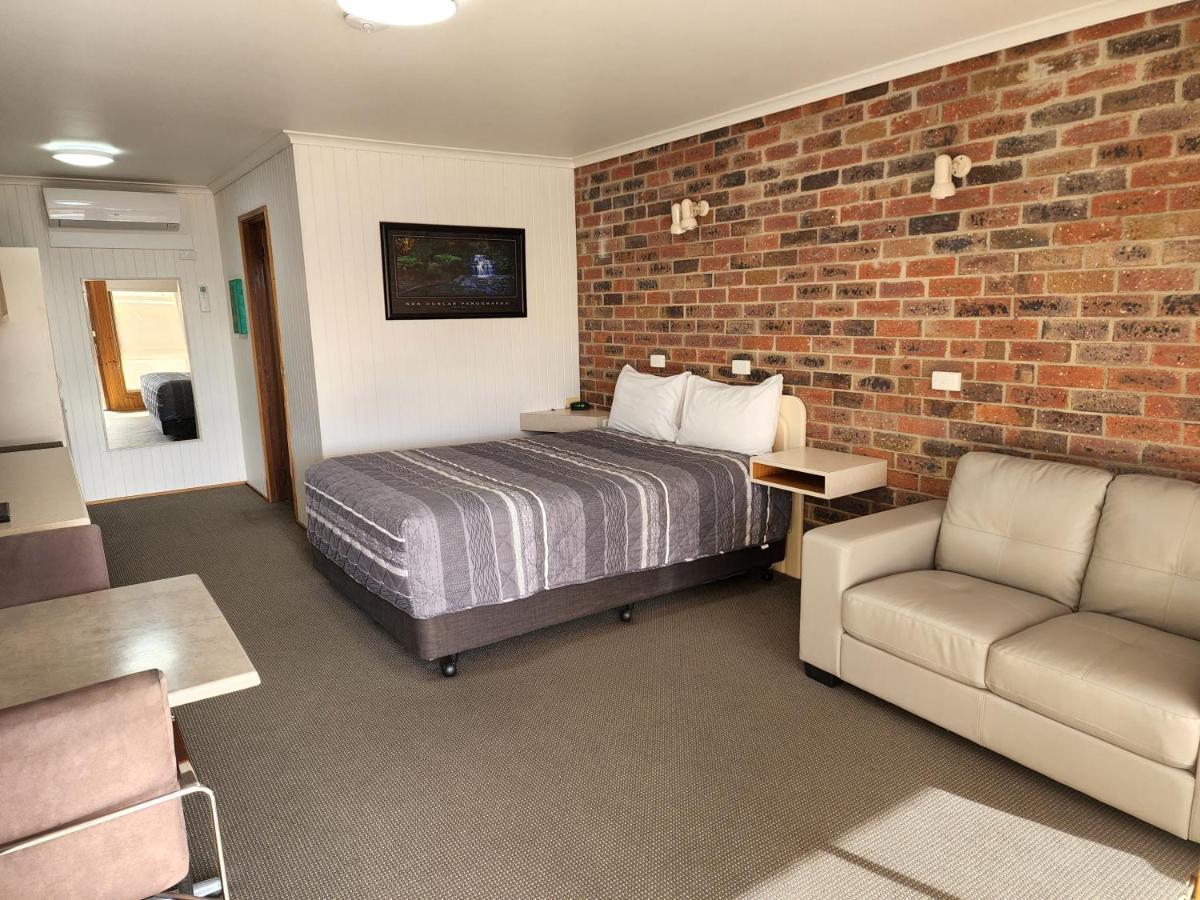 Country Roads Motor Inn Наракорт Екстериор снимка