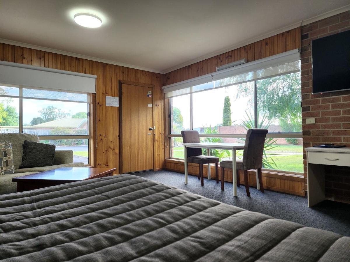 Country Roads Motor Inn Наракорт Екстериор снимка