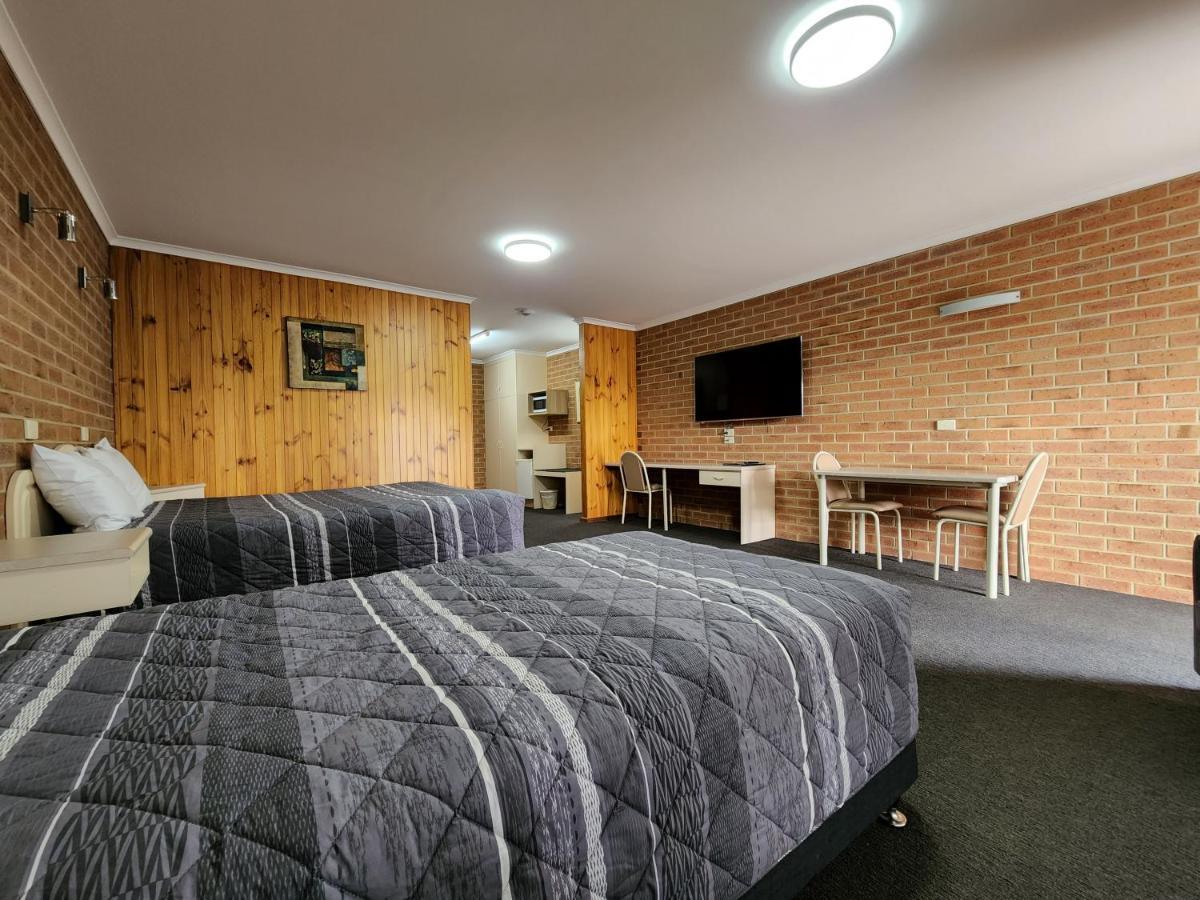 Country Roads Motor Inn Наракорт Екстериор снимка